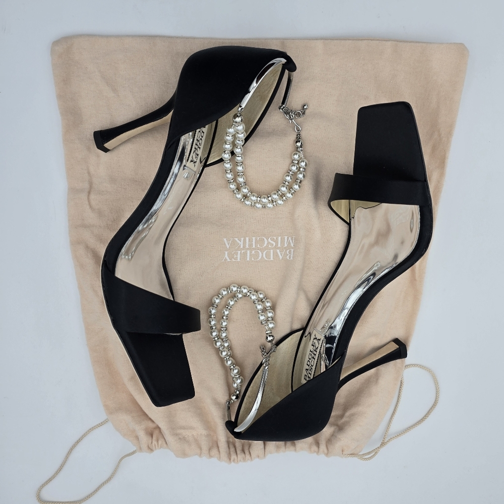 NIB Badgley Mischka Loretta Dual Pearl Strap Stiletto Heel Sandals, Black Satin - Picture 16 of 16